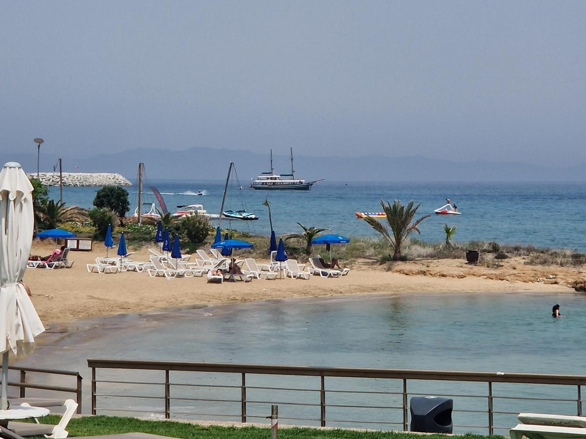 Pernera 33 Beach House Protaras Exterior photo